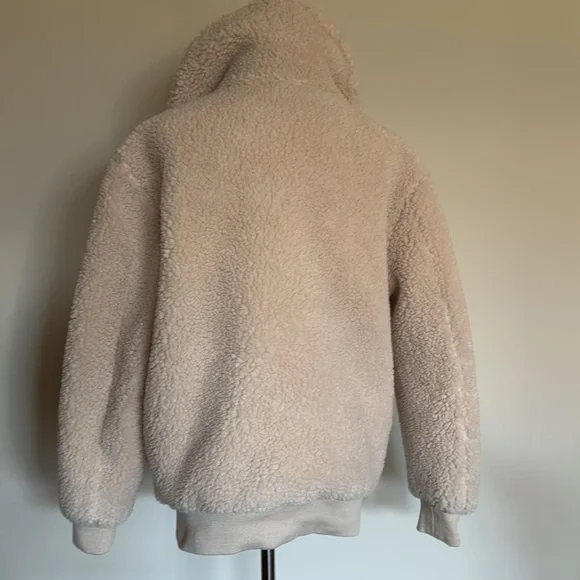 Aritzia Wilfred Free XS Teddy Sherpa Jacket Cream and Navy Blue